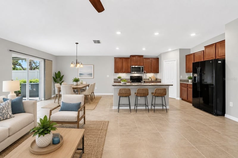 10304 Strawberry Tetra Dr, Riverview, FL 33578