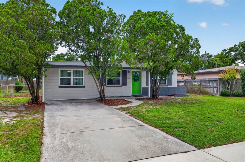 8460 55th St, Pinellas Park, FL 33781