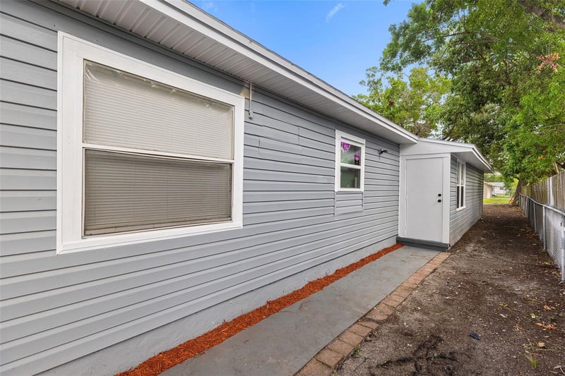 4110 3rd Ave, St Petersburg, FL 33711