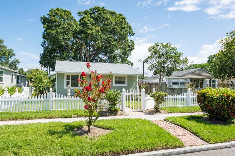835 49th Ave, St Petersburg, FL 33703