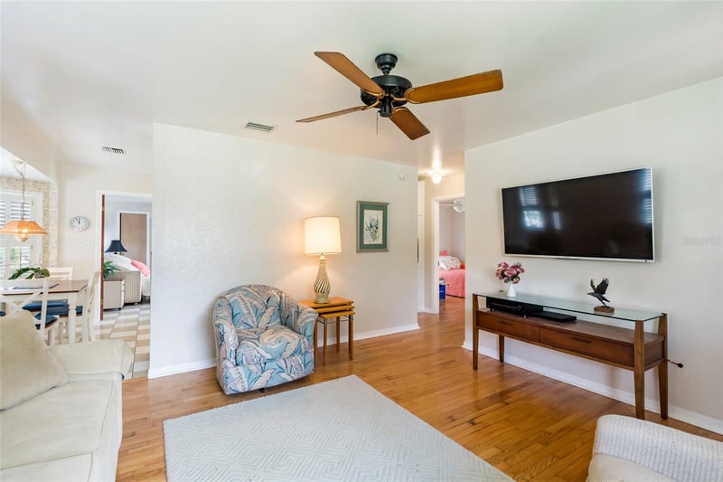 835 49th Ave, St Petersburg, FL 33703