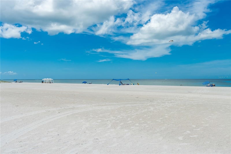 11605 Gulf Blvd #503, Treasure Island, FL 33706