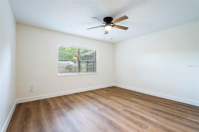 4702 Southbreeze Dr, Tampa, FL 33624