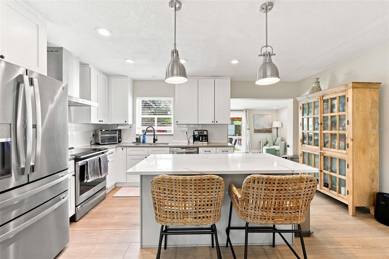 716 75th Ave, St Petersburg, FL 33702
