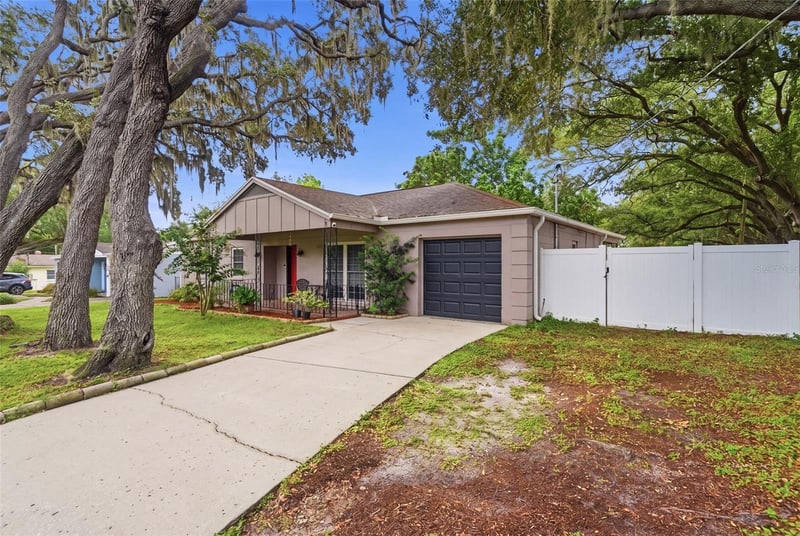 1901 Diana St, Tampa, FL 33610