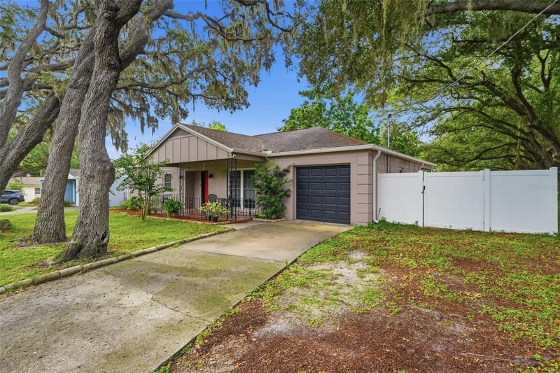 1901 Diana St, Tampa, FL 33610