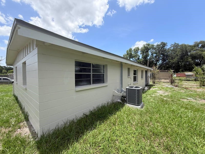 1310 Warrington Way, Tampa, FL 33619