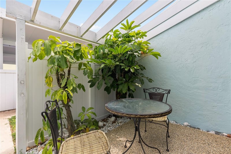 1 Windrush Blvd #63, Indian Rocks Beach, FL 33785