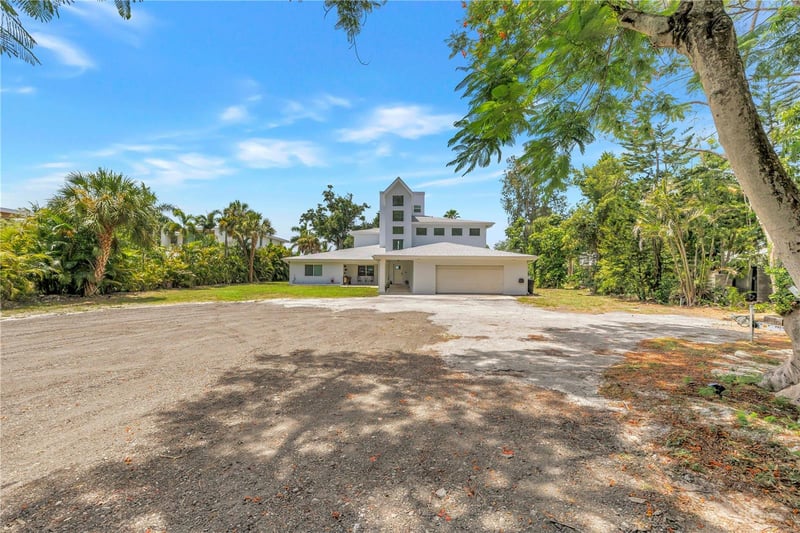 2280 Pinellas Point Dr, St Petersburg, FL 33712