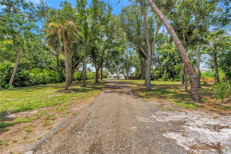 2280 Pinellas Point Dr, St Petersburg, FL 33712