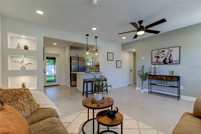 10932 Village Green Ave, Seminole, FL 33772