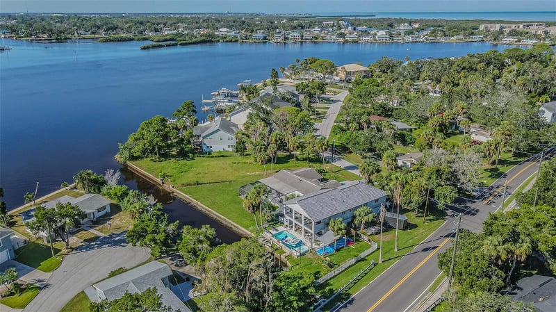 5254 Miller Bayou Dr, Port Richey, FL 34668
