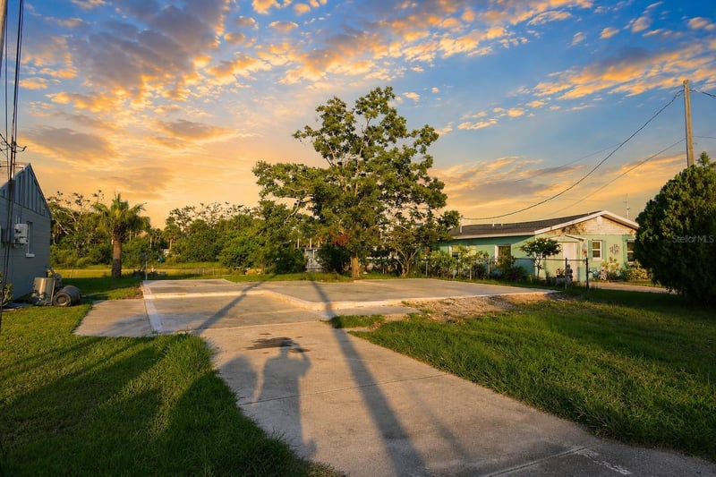 13900 Muriel Ave, Hudson, FL 34667