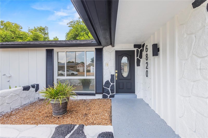 6820 El Camino Paloma St, Port Richey, FL 34668