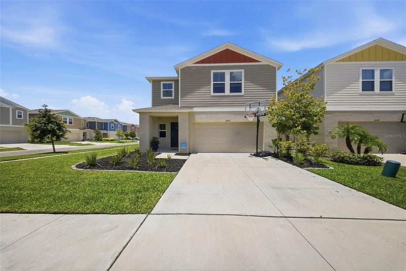 12953 Camarillo Pl, Lithia, FL 33547