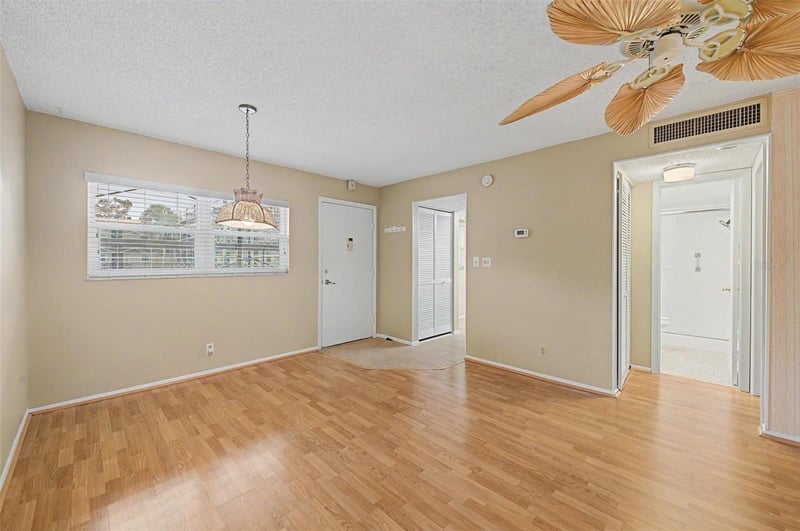 11485 Oakhurst Rd #204, Largo, FL 33774