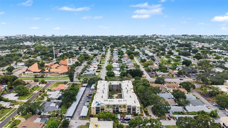 11485 Oakhurst Rd #204, Largo, FL 33774