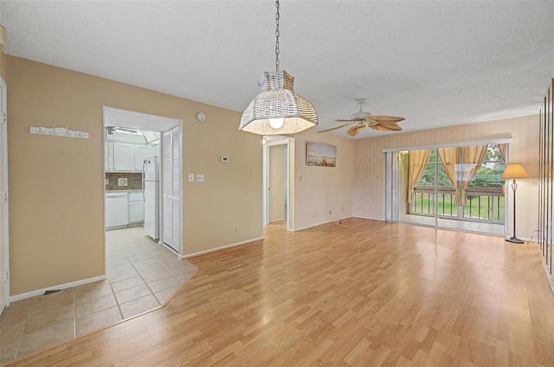 11485 Oakhurst Rd #204, Largo, FL 33774