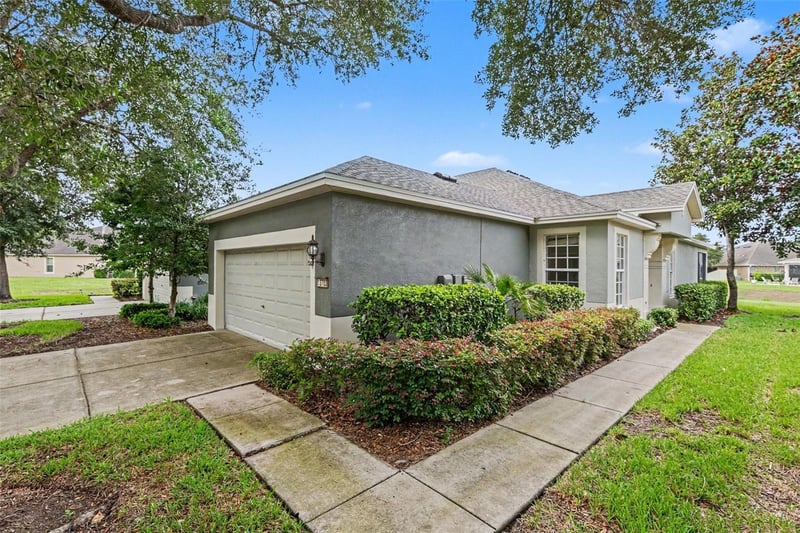 13703 Crest Lake Dr, Hudson, FL 34669