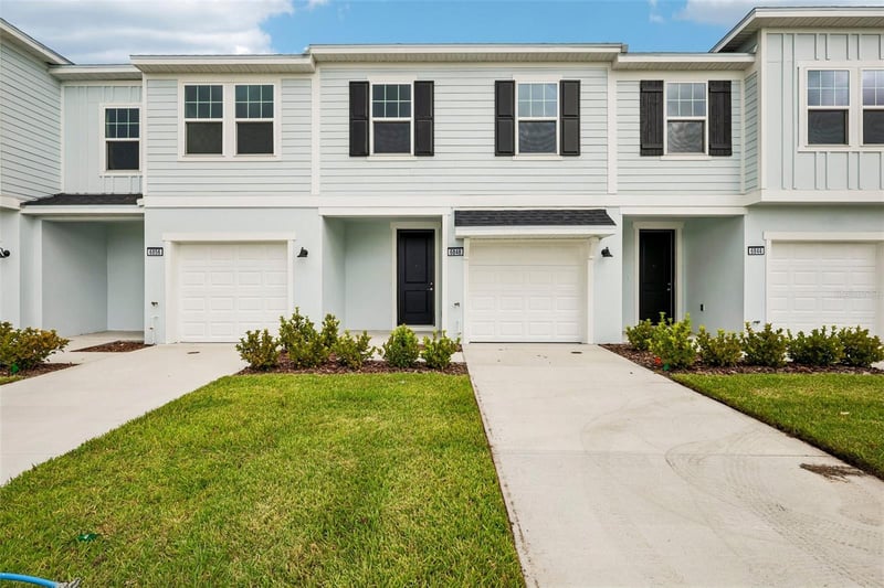 6848 Holcombe Down Dr, Zephyrhills, FL 33541