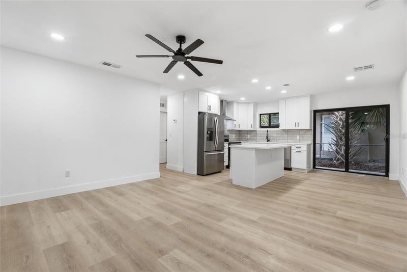 595 Pine St, Safety Harbor, FL 34695