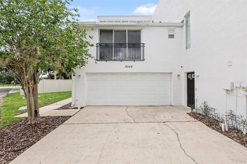 9548 Orange Valley Ct, Tampa, FL 33618