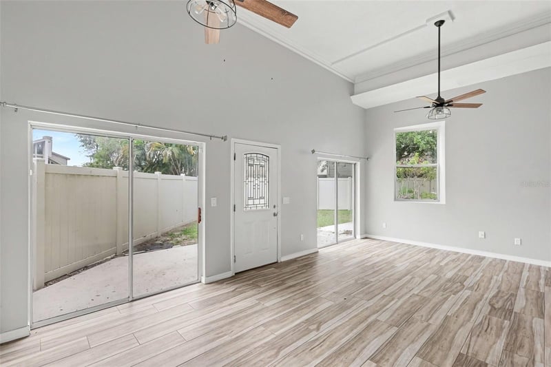 9548 Orange Valley Ct, Tampa, FL 33618