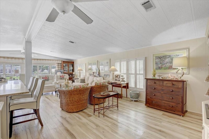 174 Clubview Dr #4, Safety Harbor, FL 34695