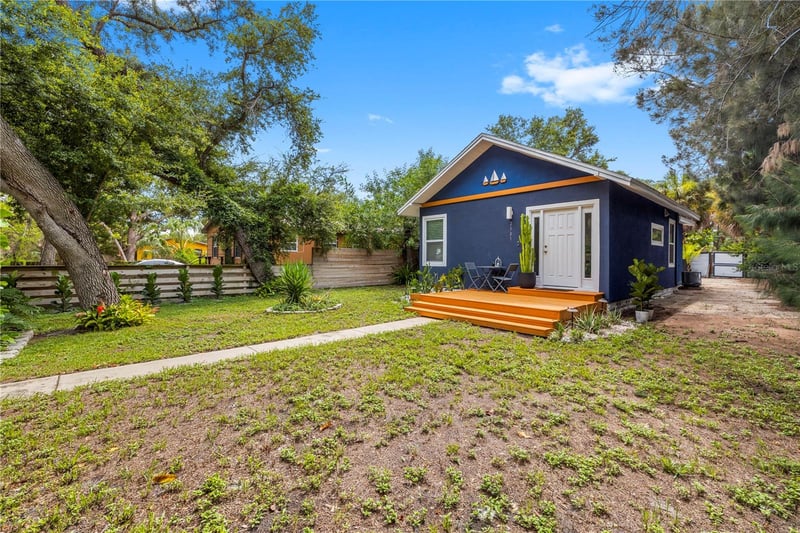 2101 43rd St, St Petersburg, FL 33711