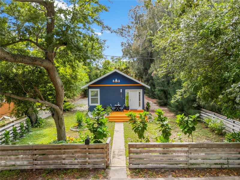 2101 43rd St, St Petersburg, FL 33711