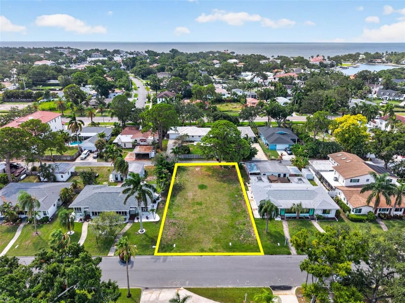 257 Mateo Way, St Petersburg, FL 33704