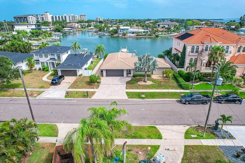 340 Palm ISLAND, Clearwater Beach, FL 33767