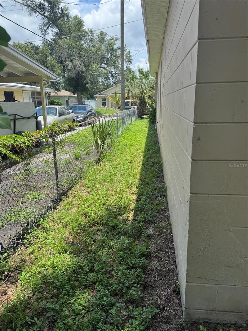 2609 Emma St, Tampa, FL 33610