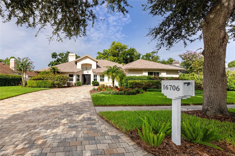 16706 Windsor Park Dr, Lutz, FL 33549