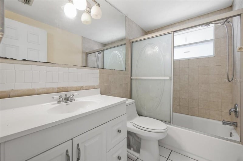 6037 Moog Rd, New Port Richey, FL 34653
