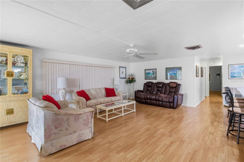 5510 Denmark Dr, Bradenton, FL 34207