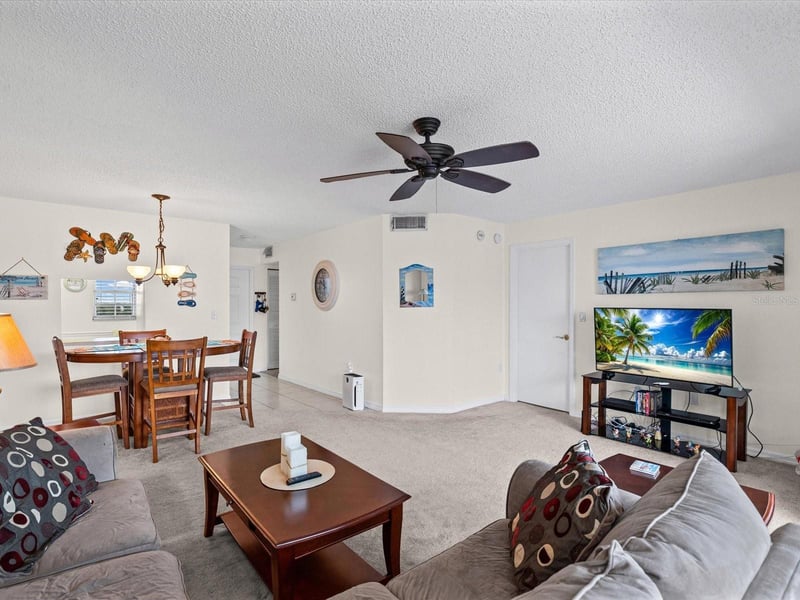 6800 20th Ave #503, St Petersburg, FL 33710