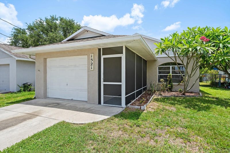 1521 13th St, Palmetto, FL 34221