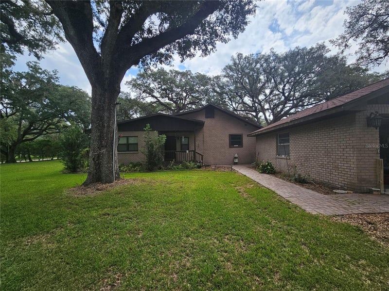 31110 Hartman Rd, San Antonio, FL 33576