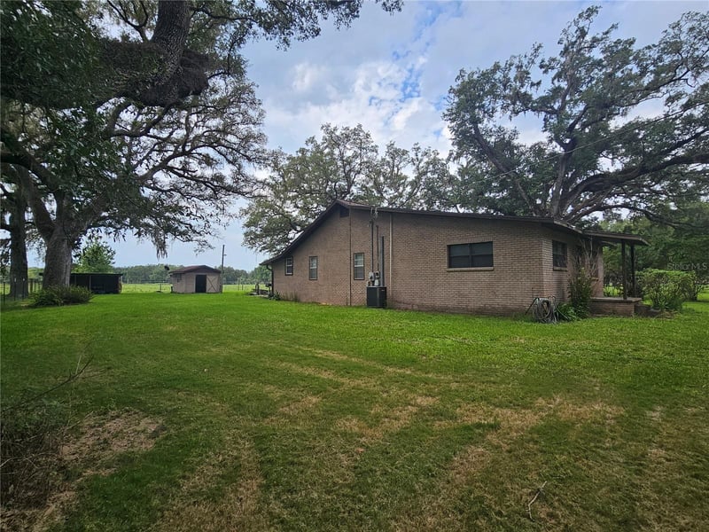 31110 Hartman Rd, San Antonio, FL 33576