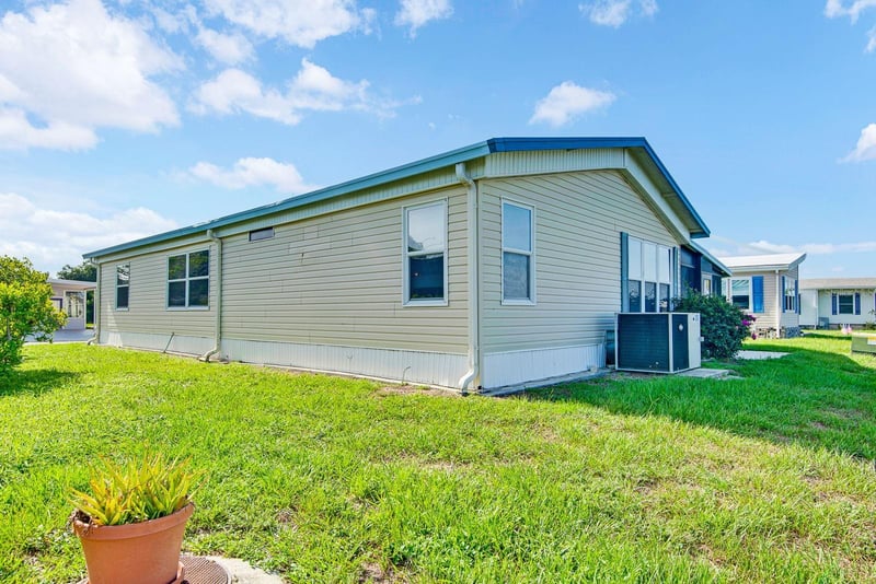 9107 34th Ave, Palmetto, FL 34221
