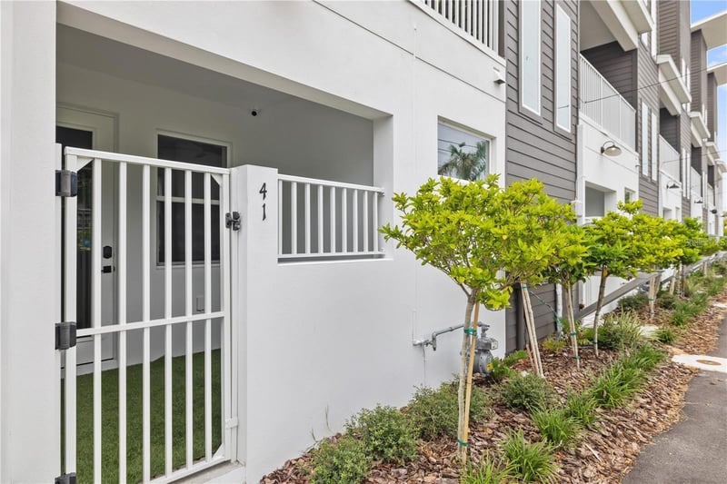 41 29th St, St Petersburg, FL 33713