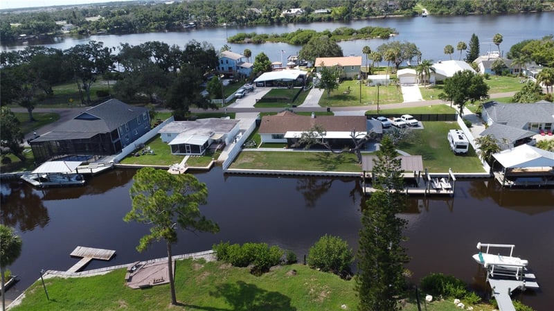 9311 Alice Ln, Riverview, FL 33578