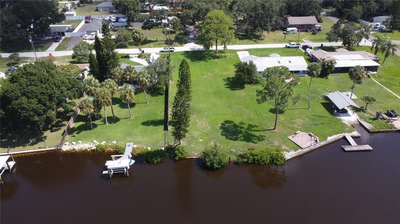 9311 Alice Ln, Riverview, FL 33578