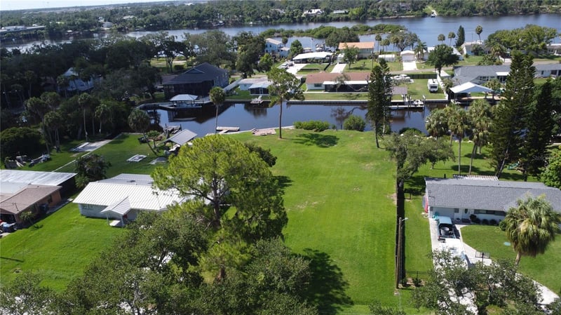 9311 Alice Ln, Riverview, FL 33578