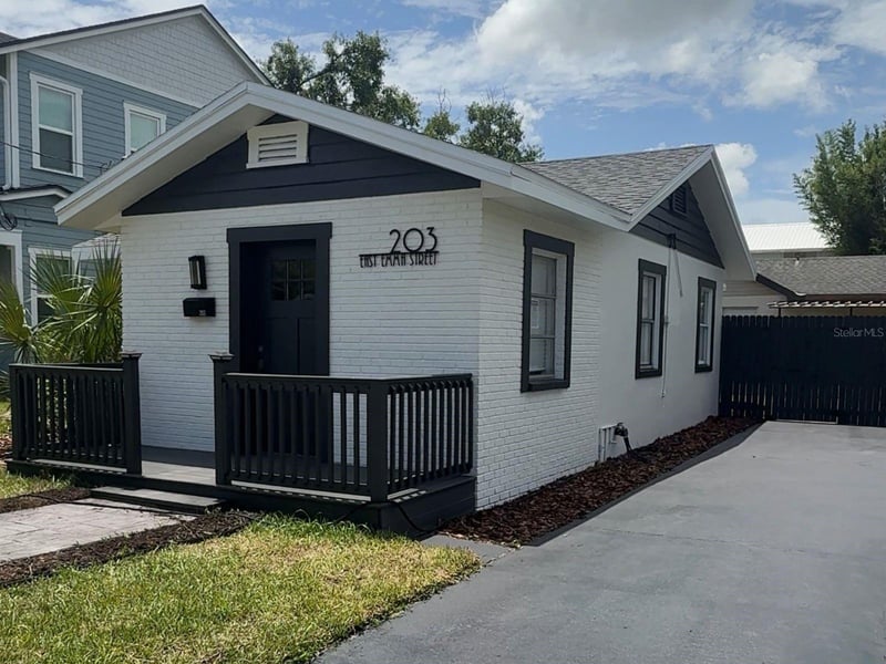 203 Emma St, Tampa, FL 33603