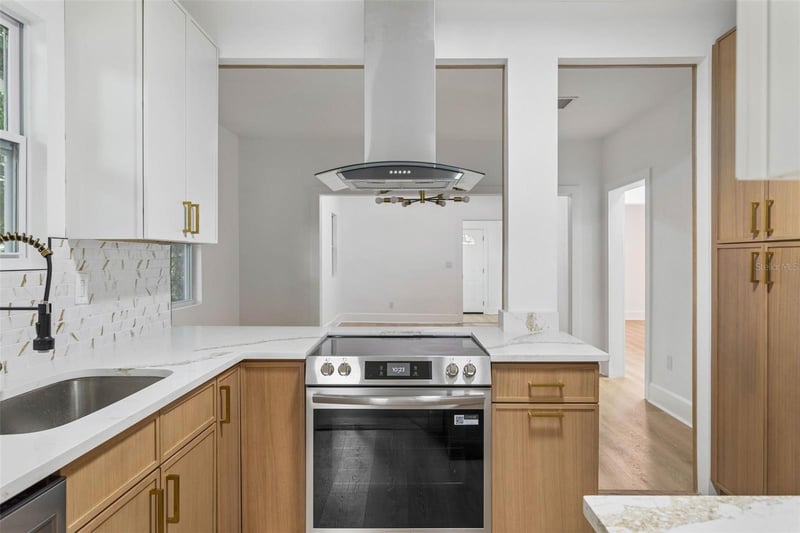 4660 7th Ave, St Petersburg, FL 33713