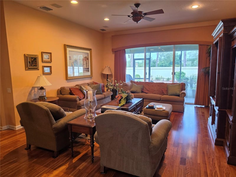 3608 Juneberry Dr, Wesley Chapel, FL 33543