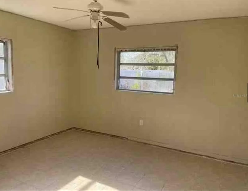 806 Shell Point Rd, Ruskin, FL 33570