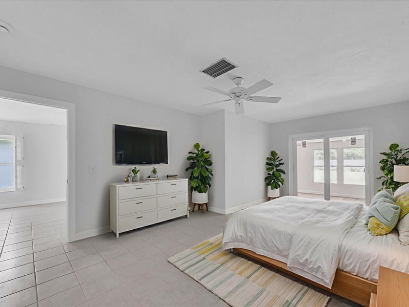 295 Boca Ciega Point Blvd, St Petersburg, FL 33708